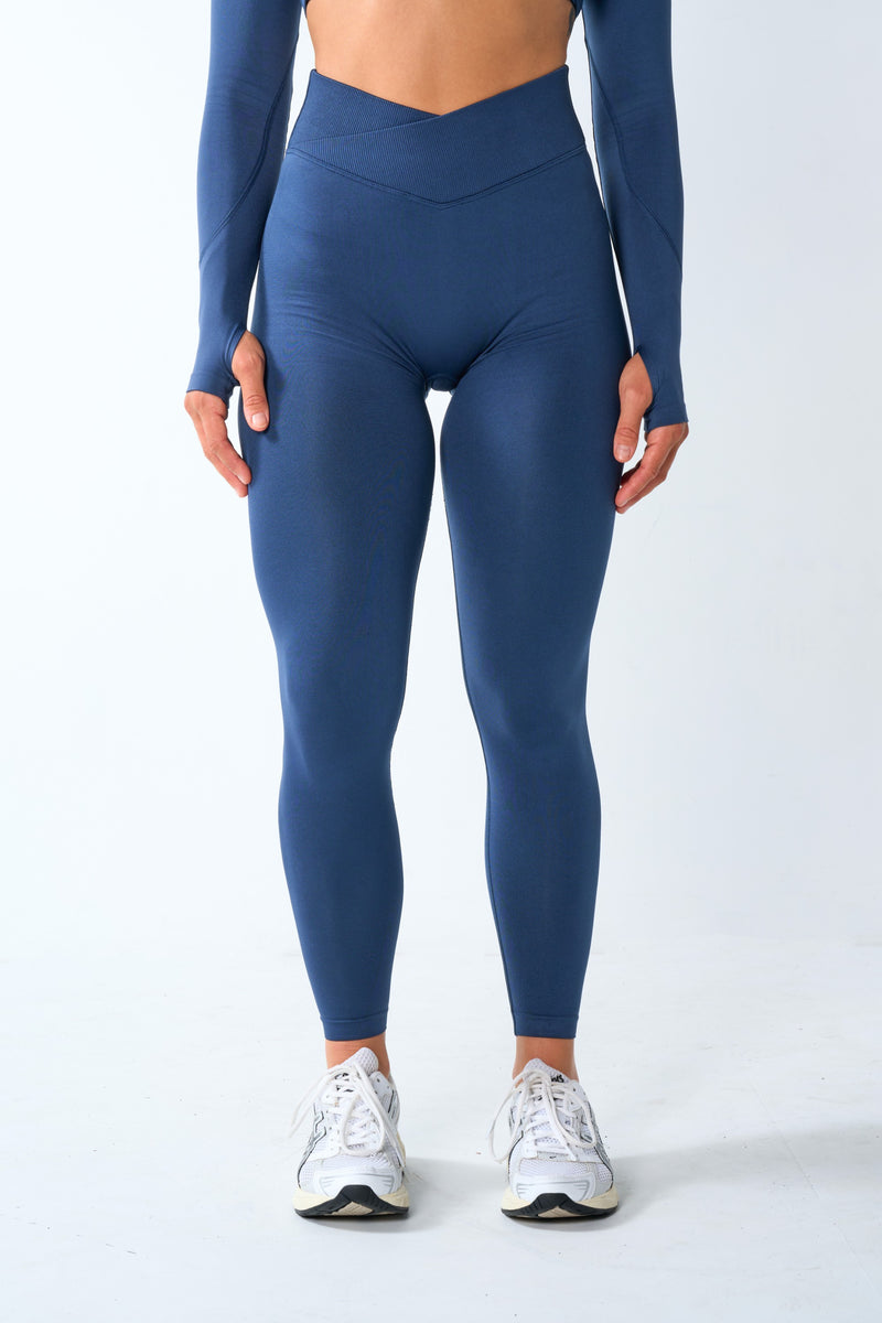Vanta Seamless Legging - Aegis Blue view 2
